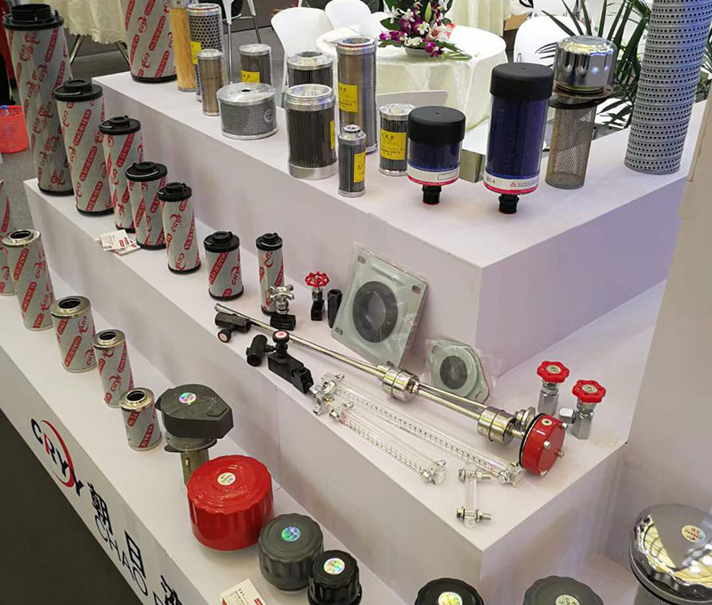 液壓過濾器中常見的就是吸油過濾器、回油過濾器壓力管路過濾器等等，使用過濾器的時候有很多的要求。那液壓過濾器使用有哪些要求？朝日液壓告訴你：